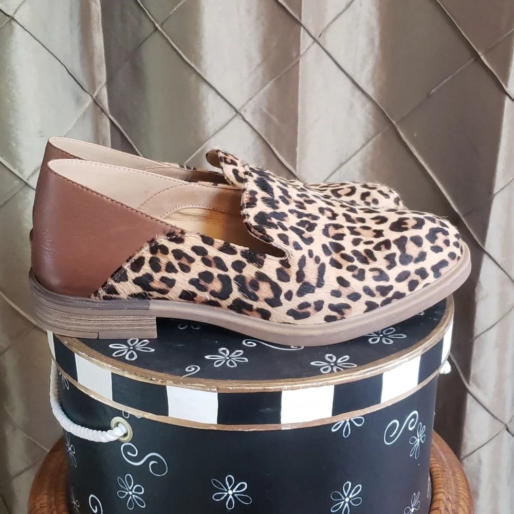NWOT- Hush Puppies ‘Bailey’ Calf Hair Leopard Loafer - Picture 3 of 9